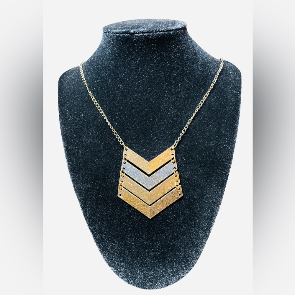 Arrowstack Adjustable Two Tone Chevron Boho Necklace